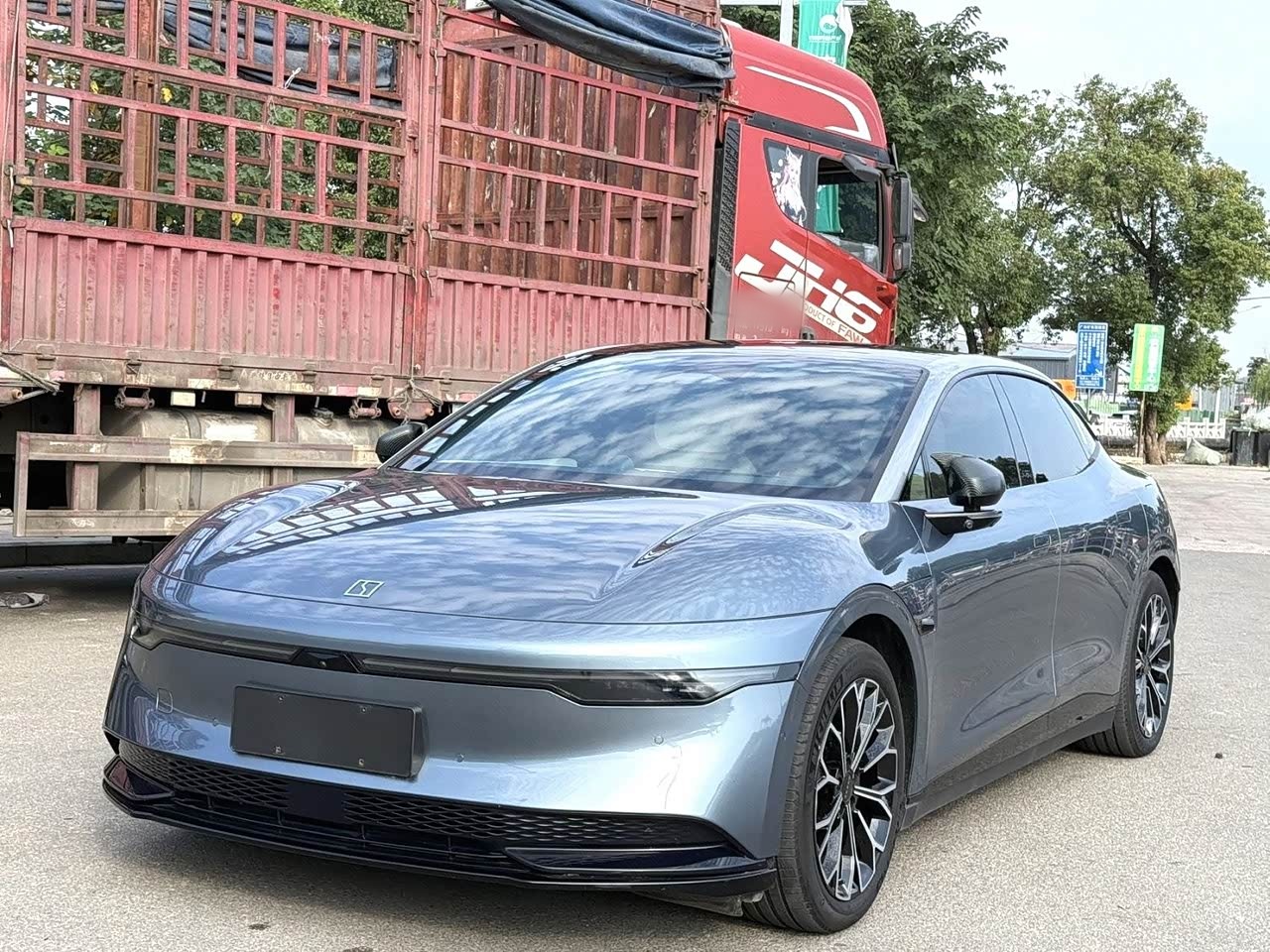 007 2024 AWD 100kWh