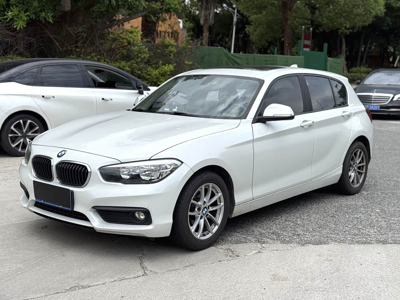 1 Series Imported 2016 118i Leading