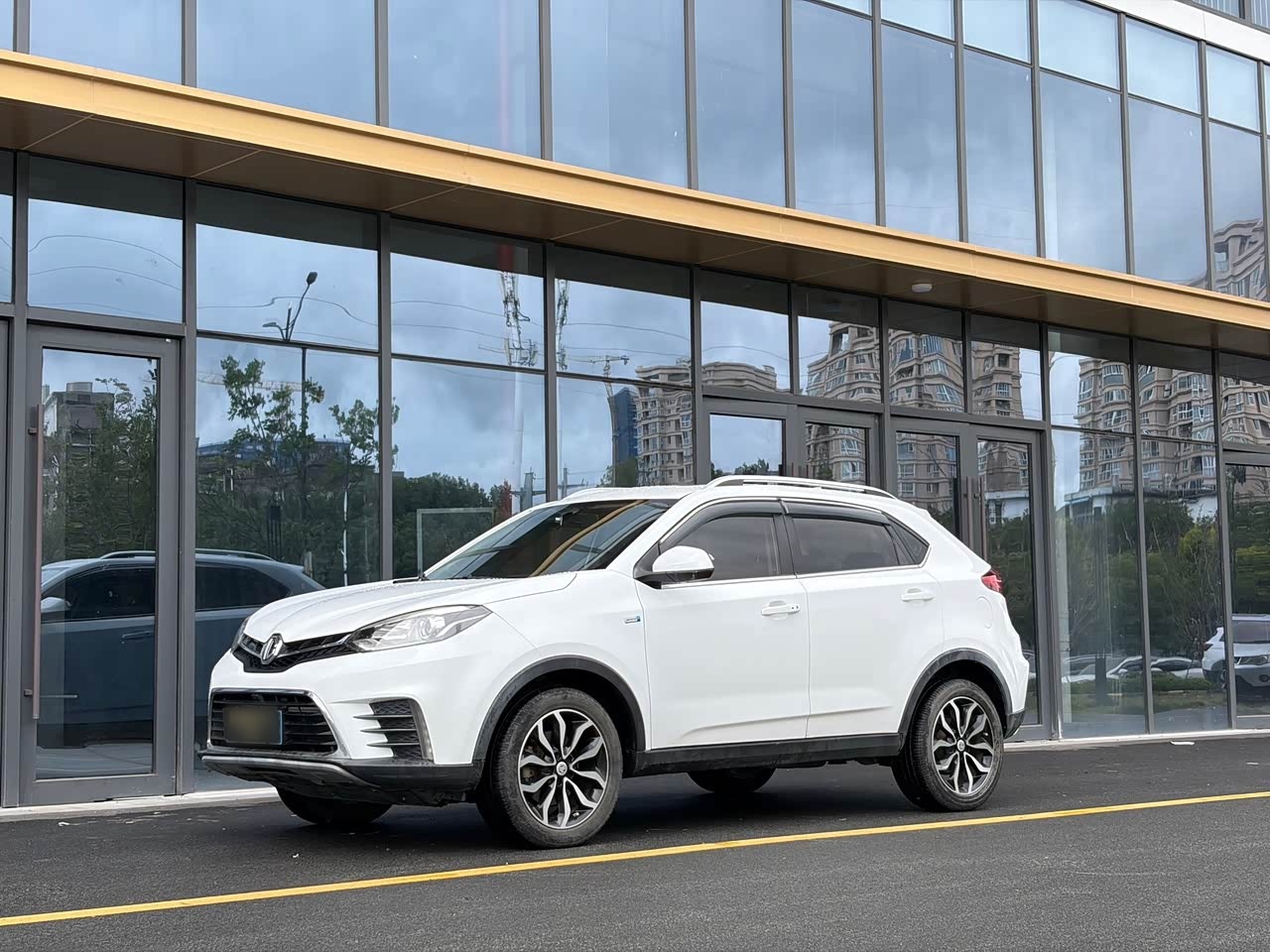 GS 2017 20T AT Exclusive