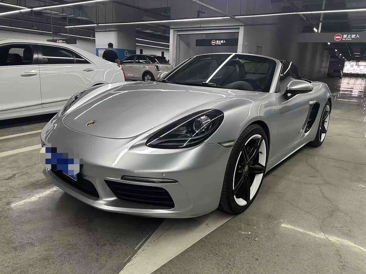 718 2018 Boxster 2.0T