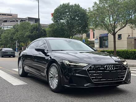 A7L 2024 45TFSI S-line