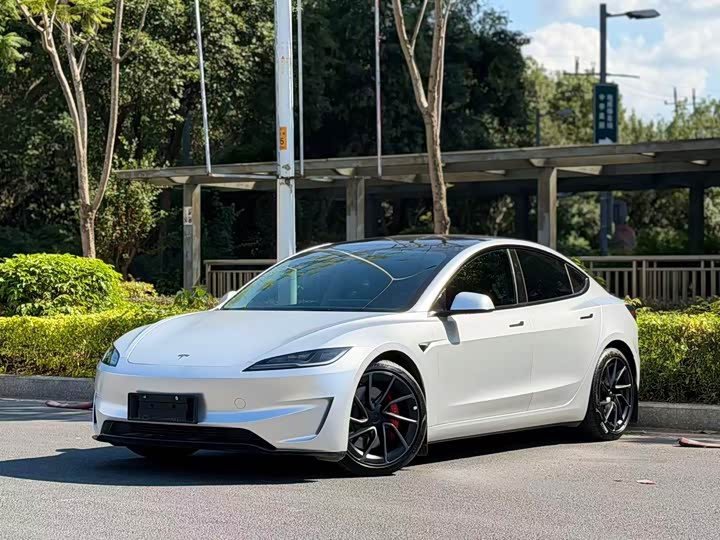 Model 3 2024 Performance AWD