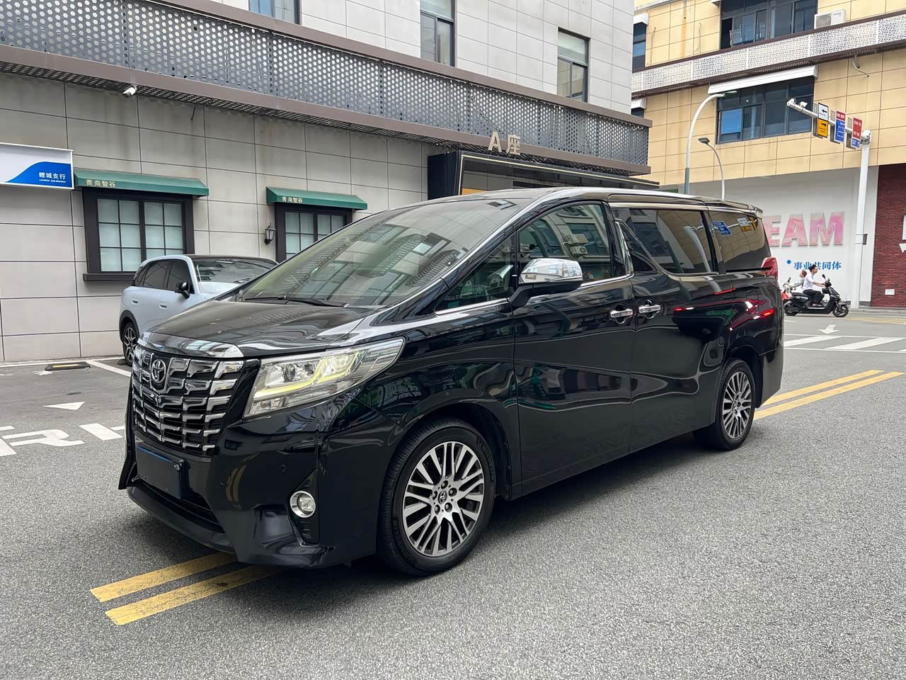 Alphard 2018 3.5L Luxury