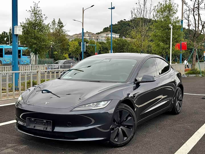 Model 3 2023 RWD