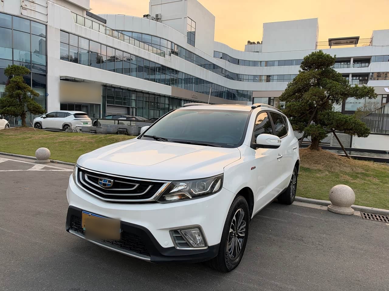 Vision X6 2016 1.3T CVT Luxury