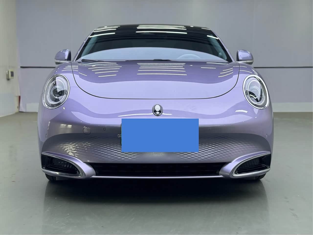 2022 555km Luxury