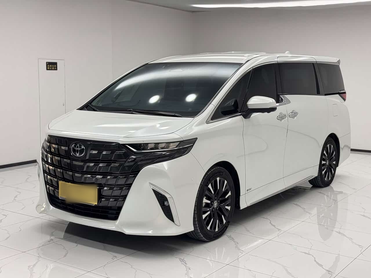 Alphard 2024 Hybrid 2.5L Exclusive