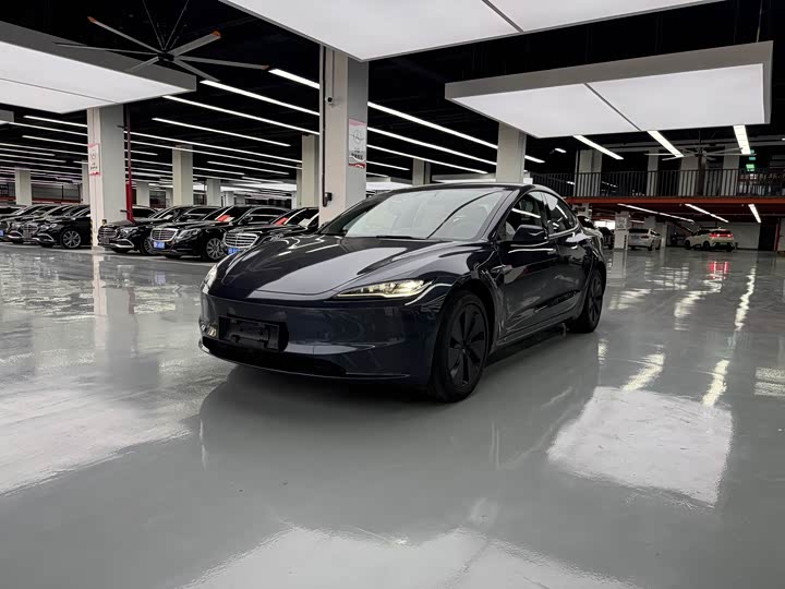Model 3 2023 RWD