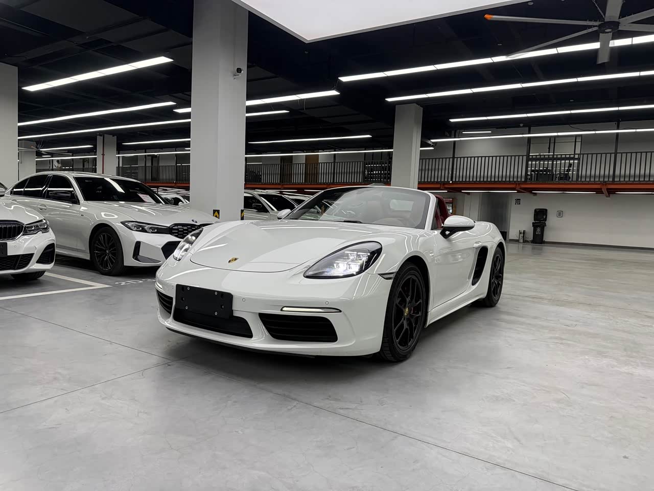718 2016 Boxster 2.0T