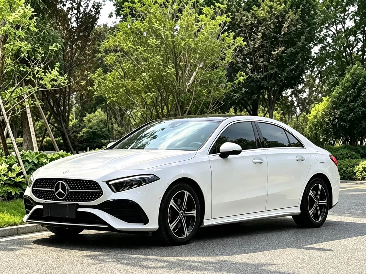 A-Class 2025 A 200 L Fashion