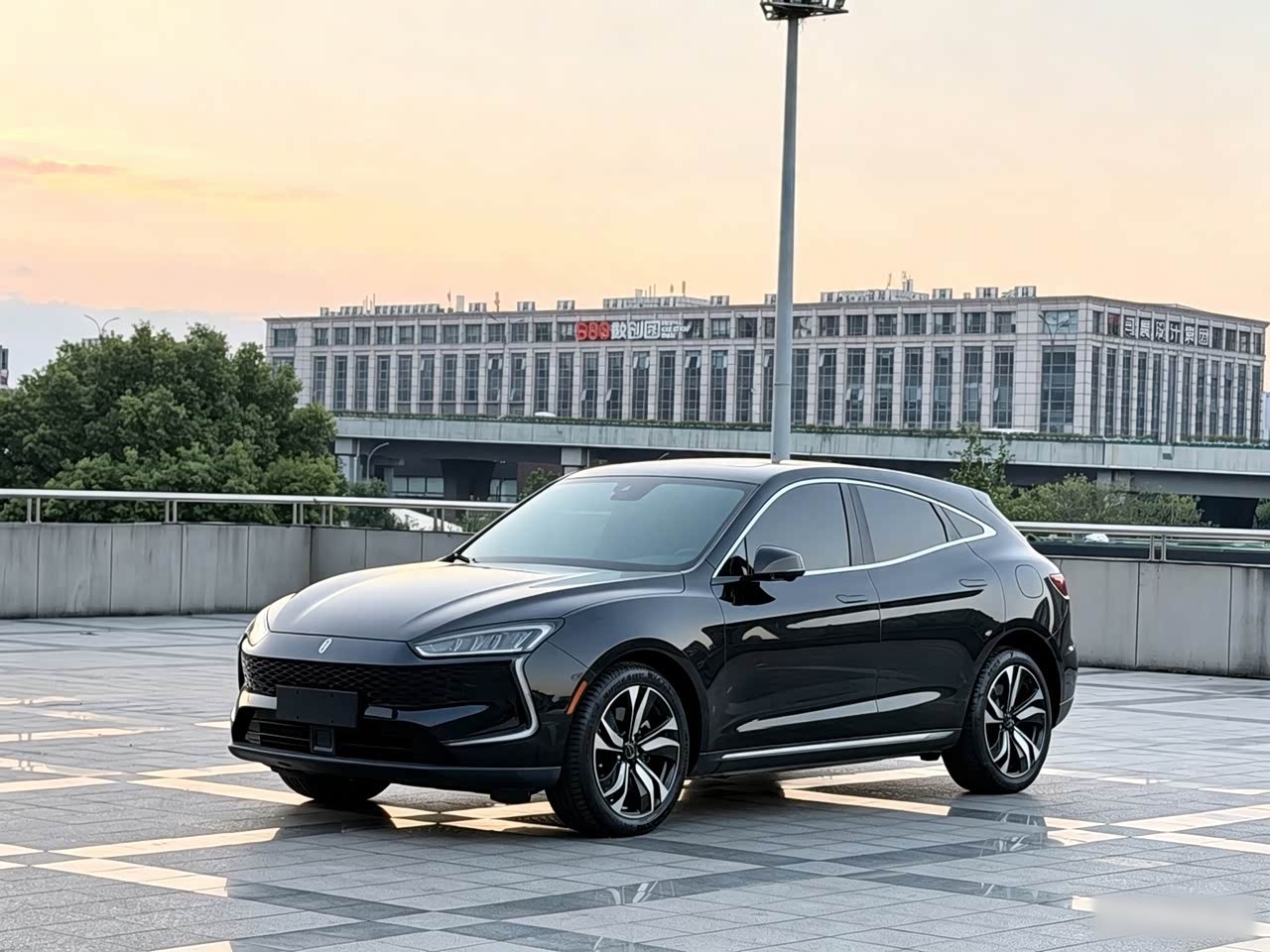Seres SF5 2021 Huawei Smart AWD