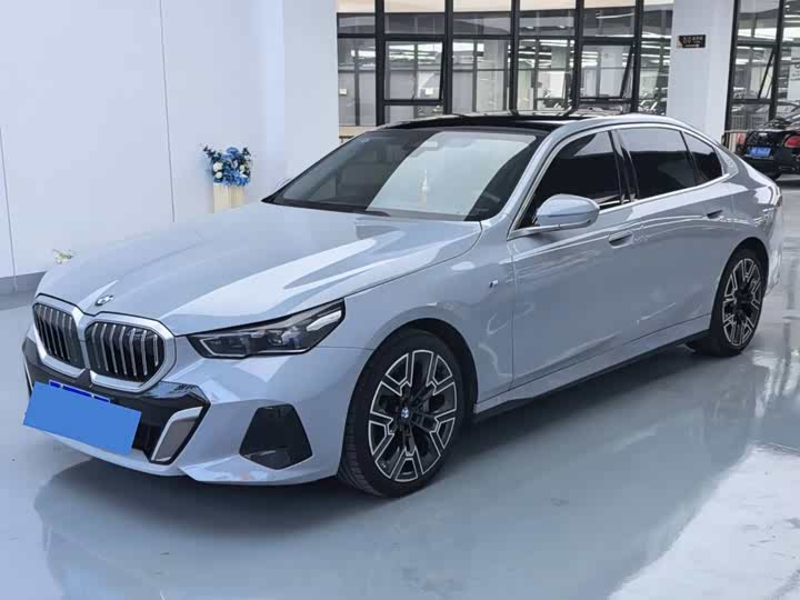 5 Series 2024 530Li Exclusive M Sport Package