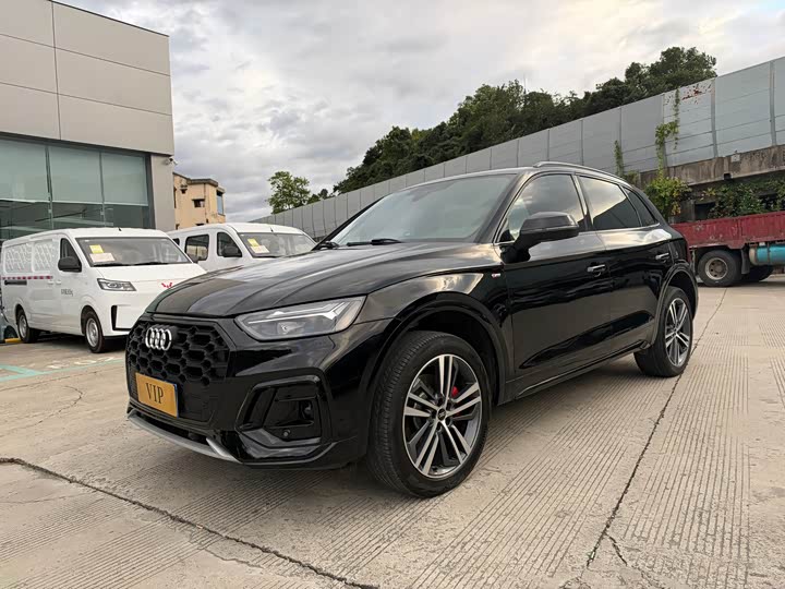 Q5L 2024 40 TFSI Luxury Dynamic