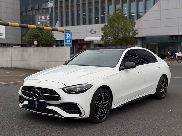 C-Class 2024 C 260 L Sport
