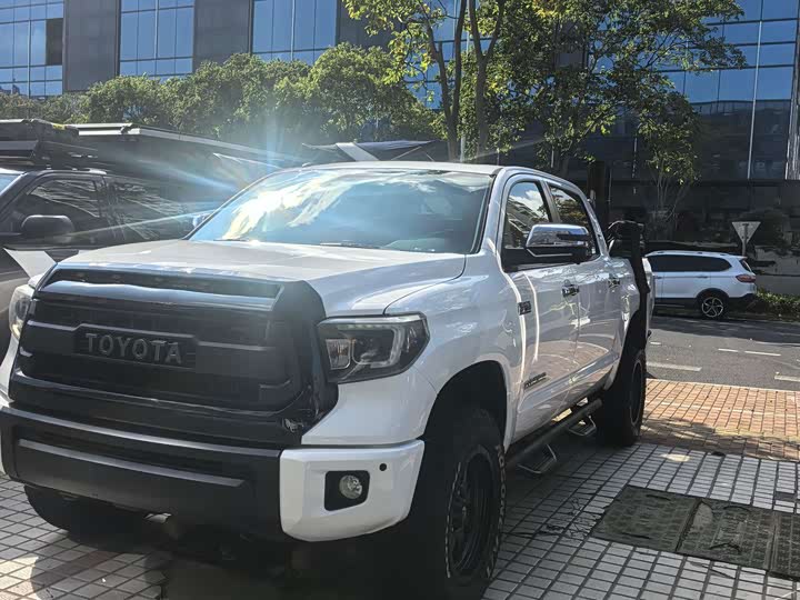 Toyota 坦途 2018款 5.7L 自动