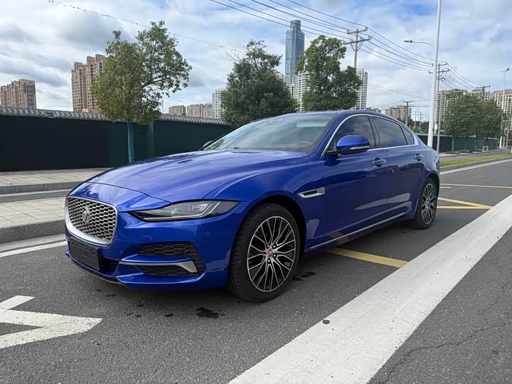 XEL 2021 2.0T 250PS R-DYNAMIC SE Tech Sport