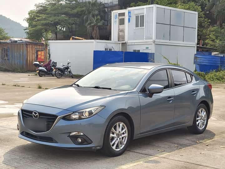 3 Axela 2016 Sedan 1.5L AT Comfort