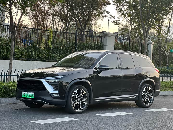 ES8 2018 355KM 6-Seater