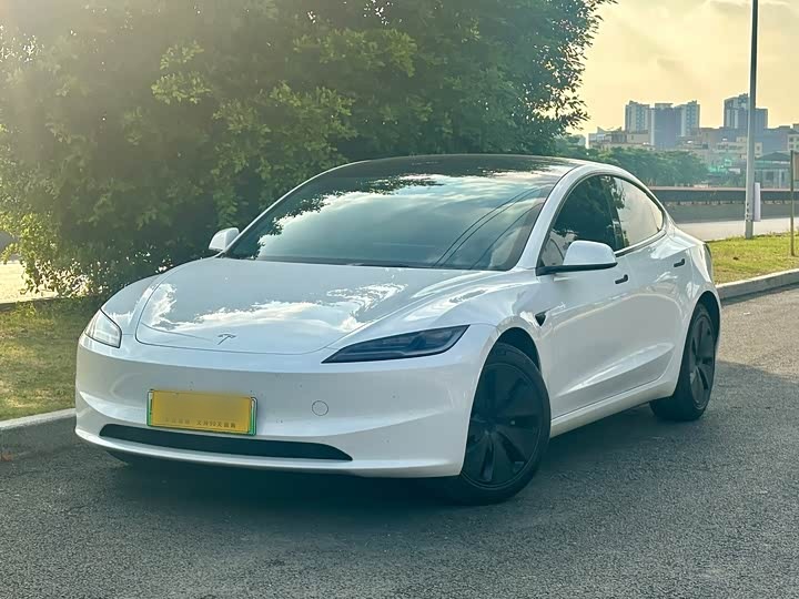 Model 3 2023 Long Range AWD