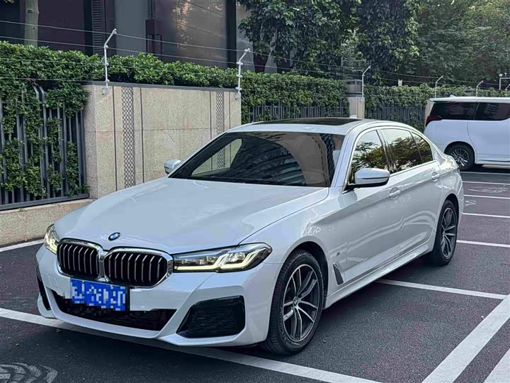 5 Series 2022 525Li M Sport Package