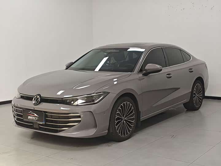Volkswagen 帕萨特 2025款 Pro 380TSI 龙尊版