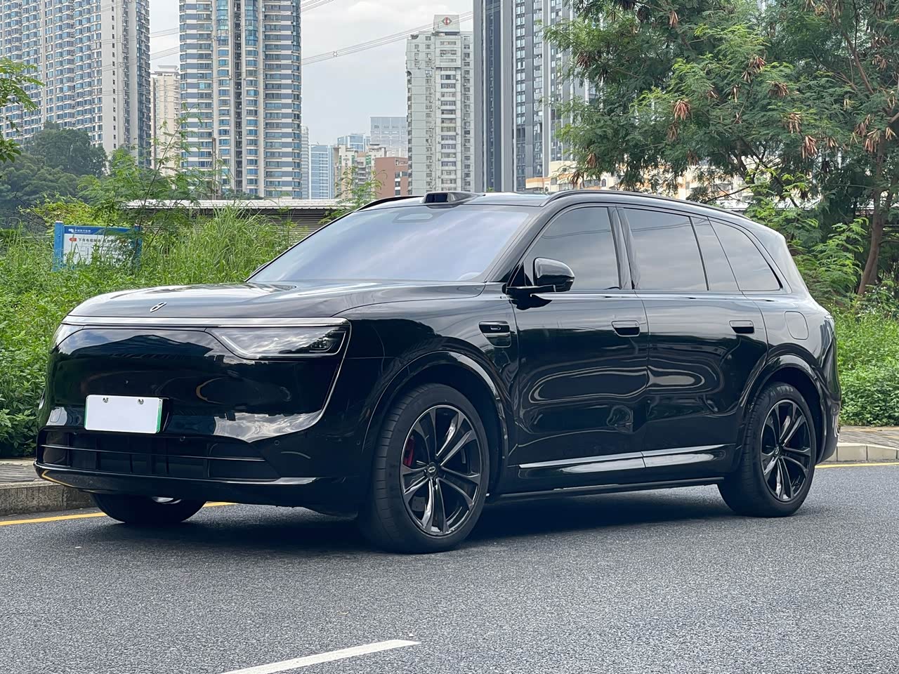 M8 2025 EREV Max+ 53.4kWh 6-Seater 192-Line LiDAR