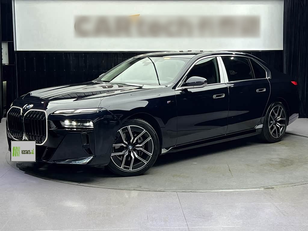 BMW7 Series 2023 735Li M Sport Package