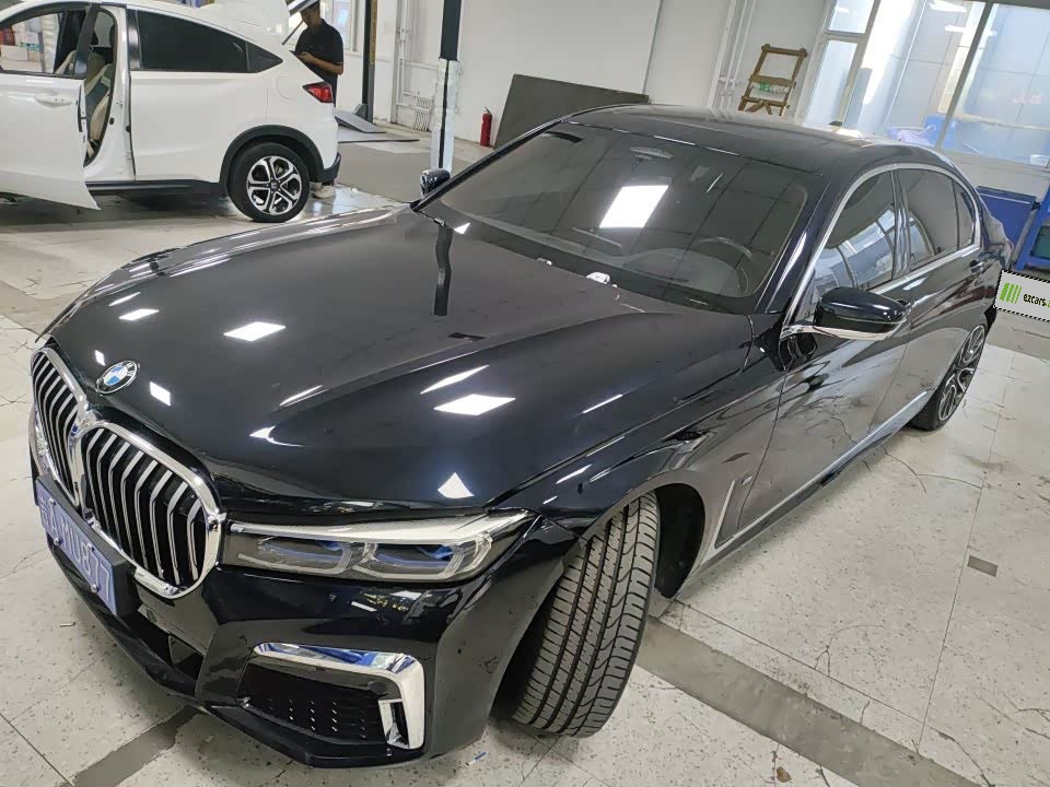 BMW7 Series 2021 740Li xDrive Executive M Sport Package