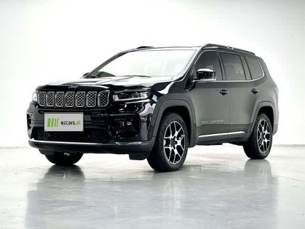 Grand Commander 2022 2.0T RWD Luxury