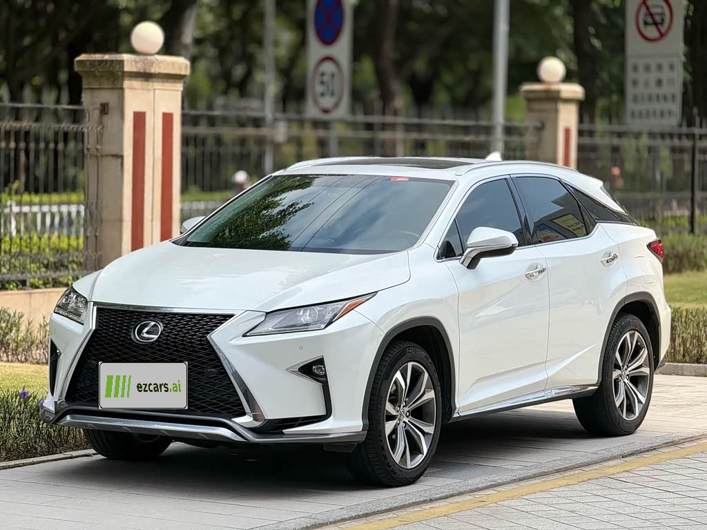 RX 2025 300 AWD