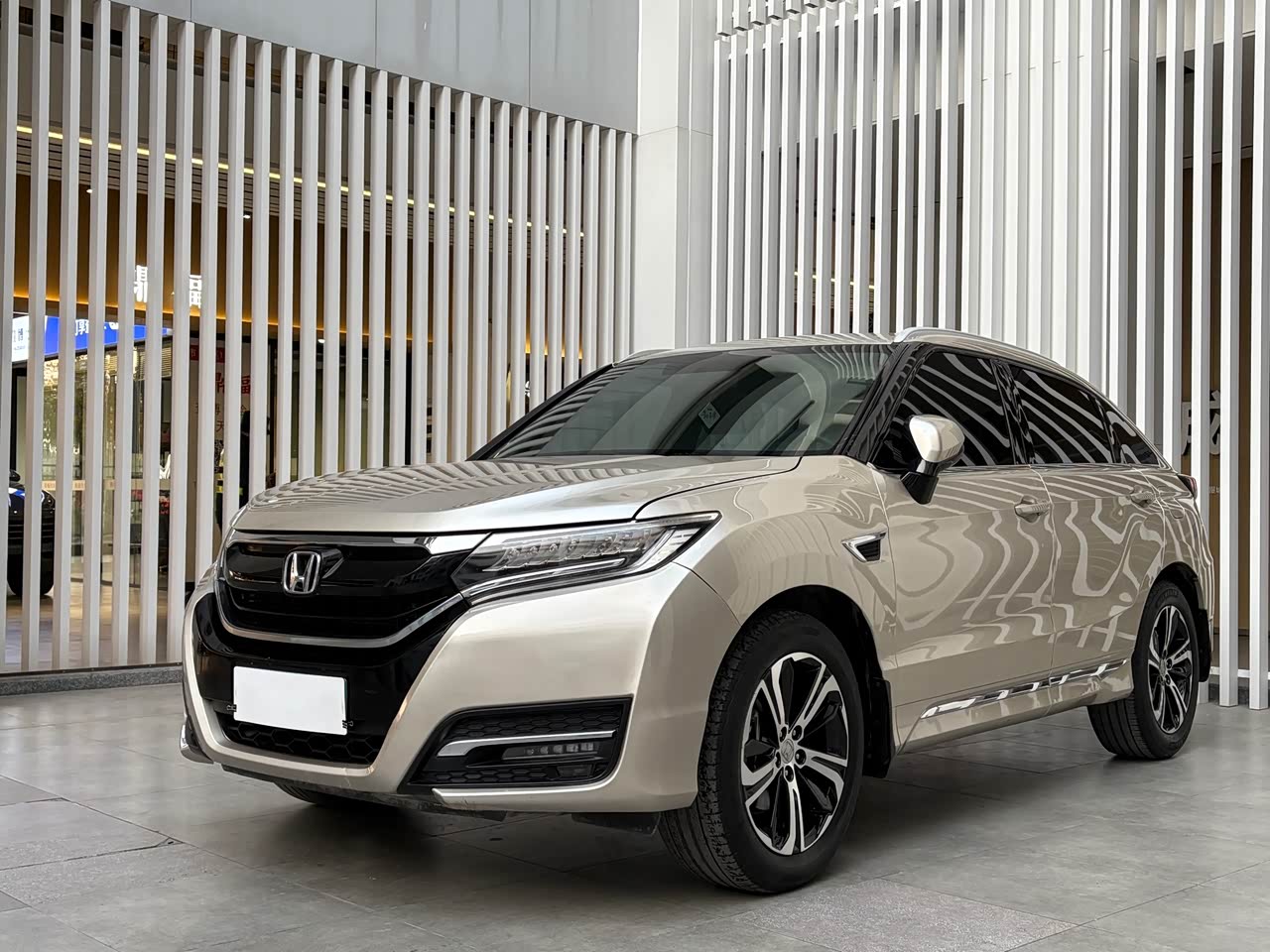 UR-V 2020 370TURBO AWD Exclusive