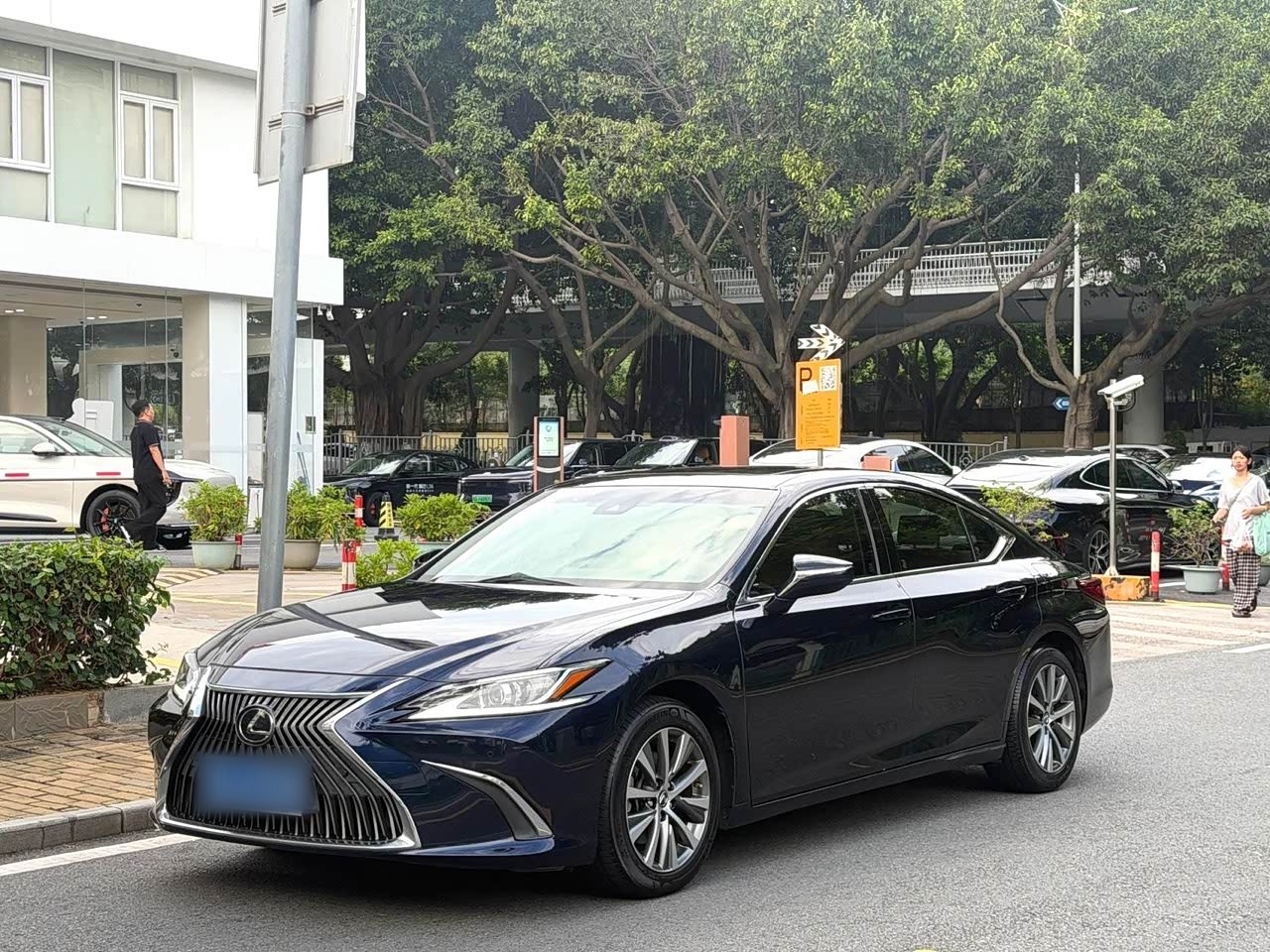 LexusES 2021 200 Excellence