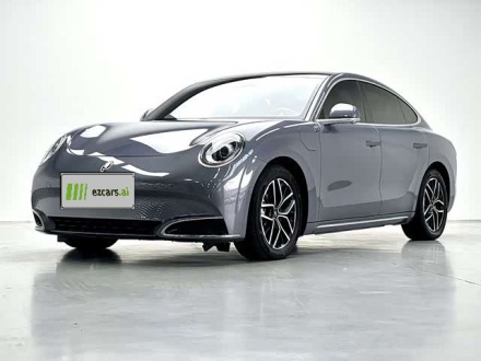 2022 555km Premium