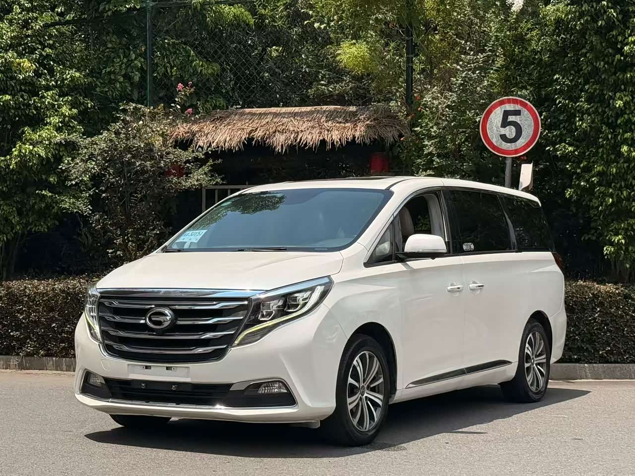 M8 2018 320T Premium