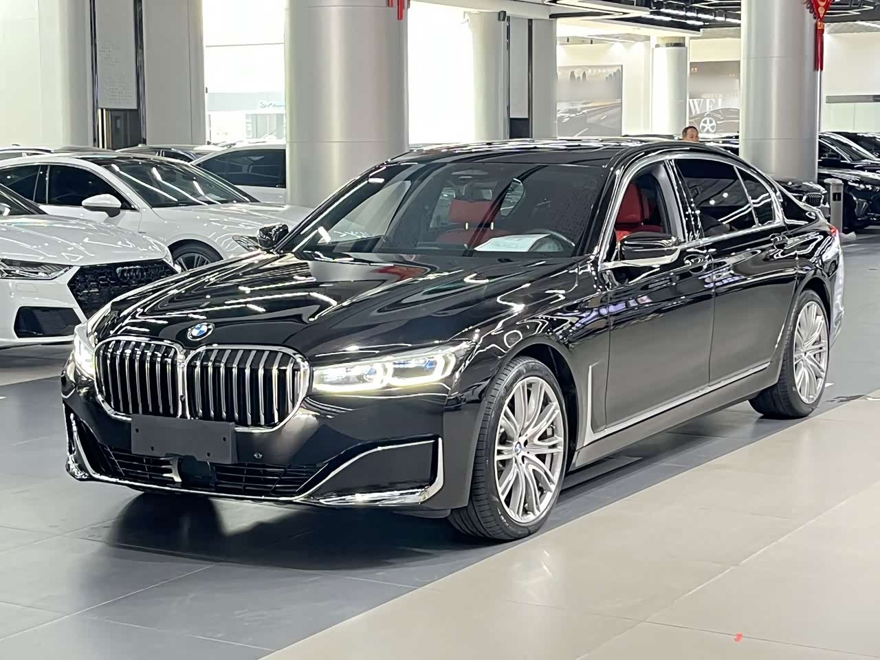 BMW7 Series 2019 Facelift 740Li xDrive Executive Luxury