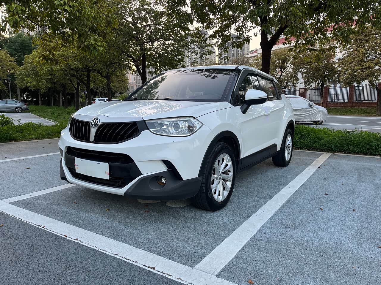 Zhonghua V3 2016 1.5L AT Comfort