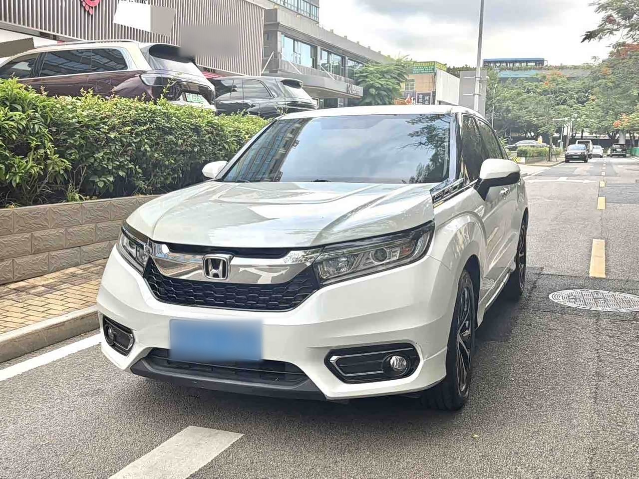Avancier 2017 240TURBO RWD Luxury