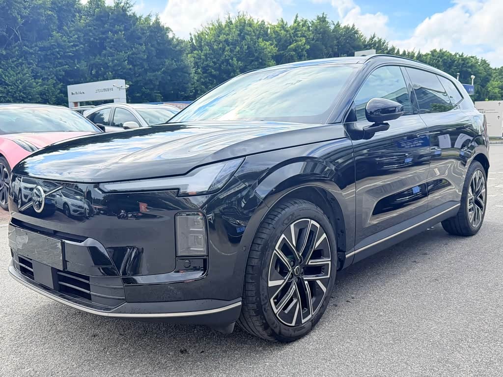 XC70 Hybrid 2026 AWD Extended Range Plus
