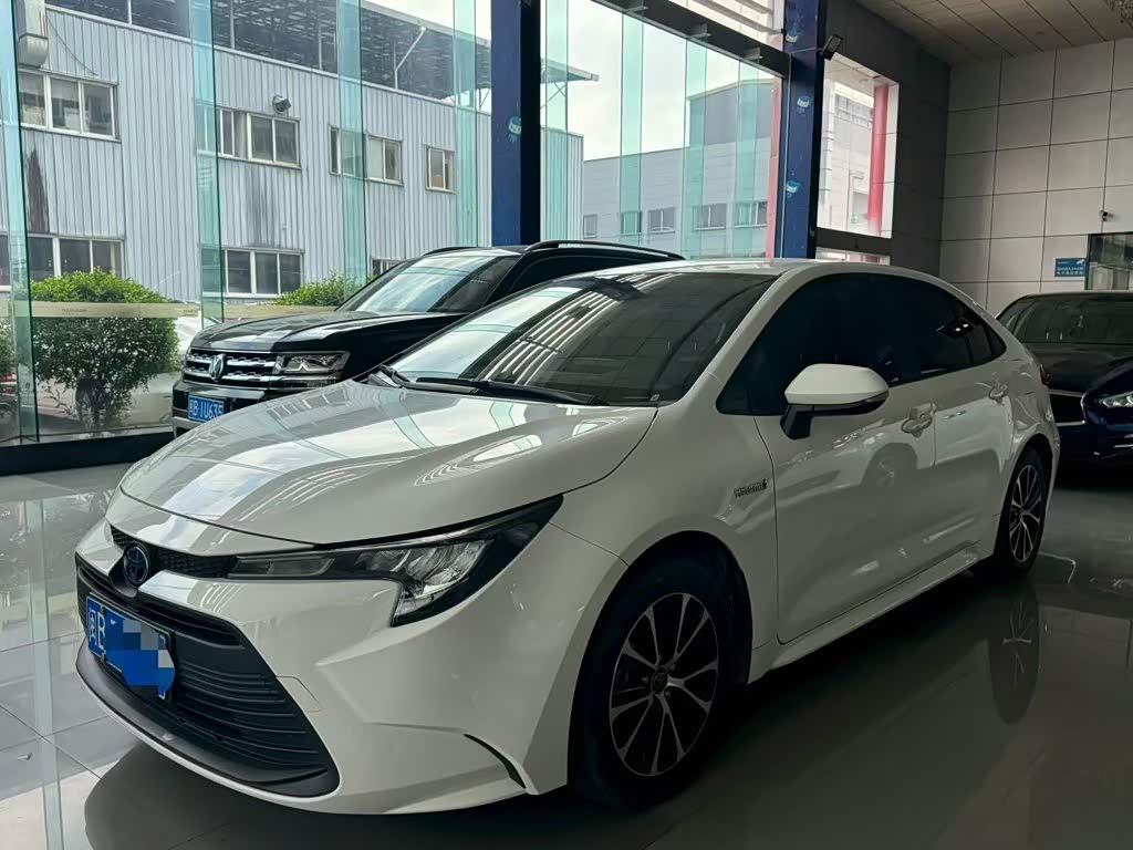 Levin 2023 Smart Hybrid 1.8L Leading