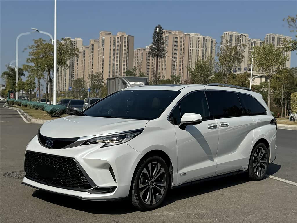 Granvia 2022 2.5L Hybrid