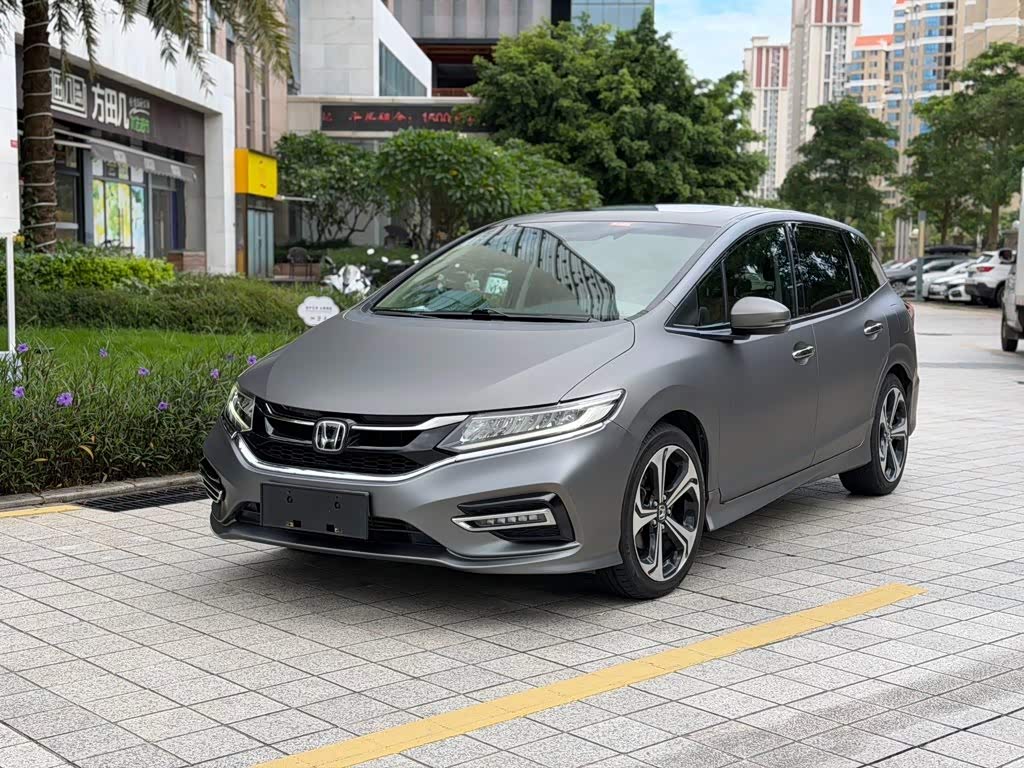 Jade 2017 210TURBO CVTLuxury 6-Seater