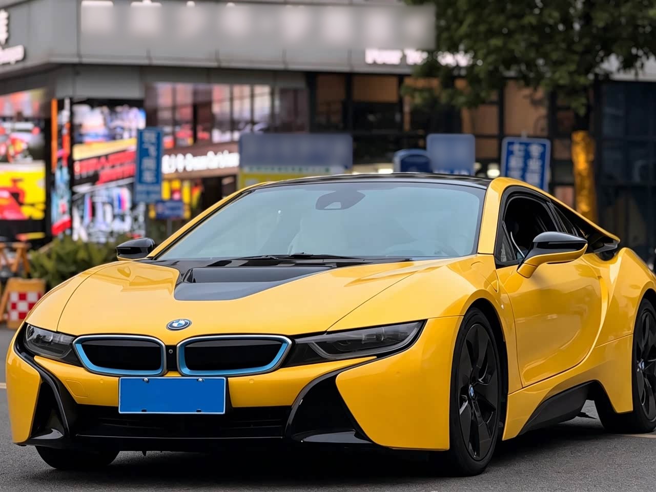 i8 2019 Convertible
