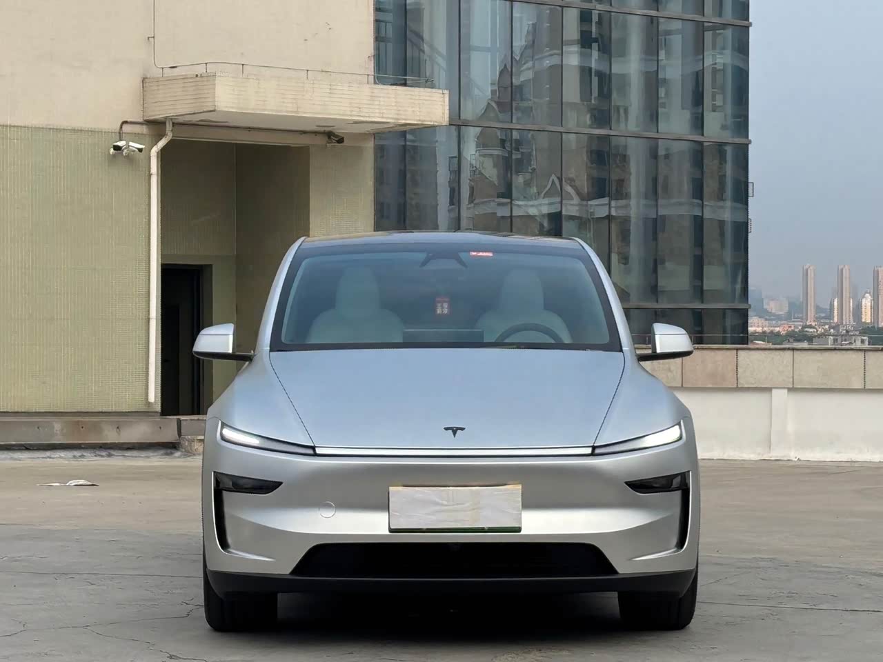 Model Y 2025 RWD