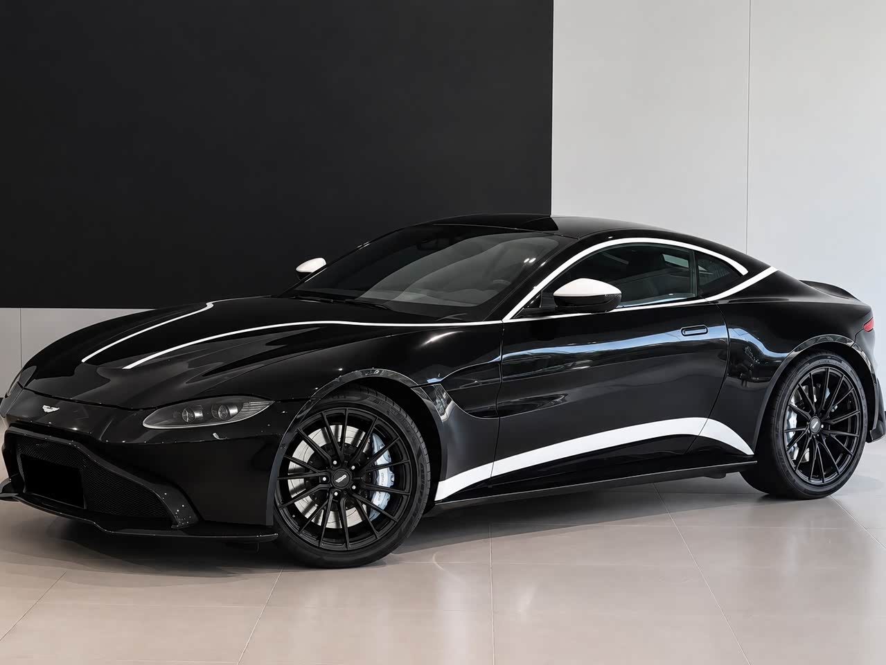 V8 Vantage 2018 4.0T V8 Coupe