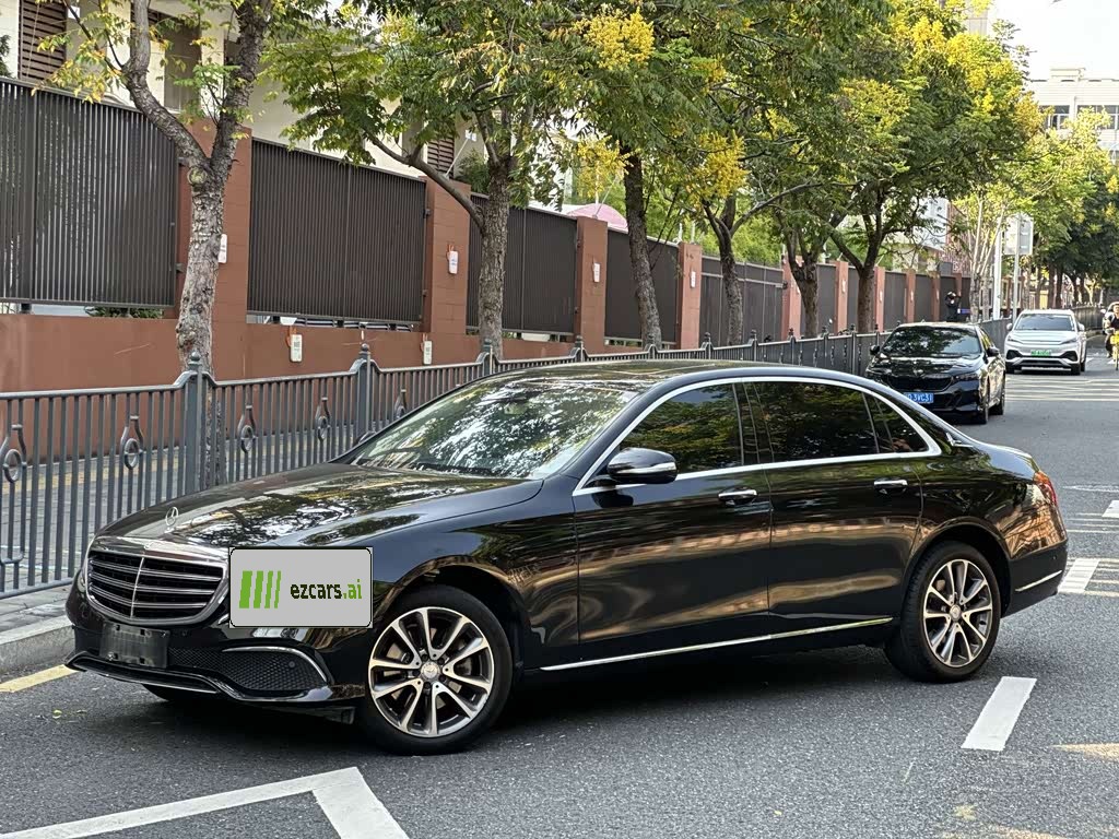 Mercedes-BenzE-Class 2017 E 200 L 4MATIC