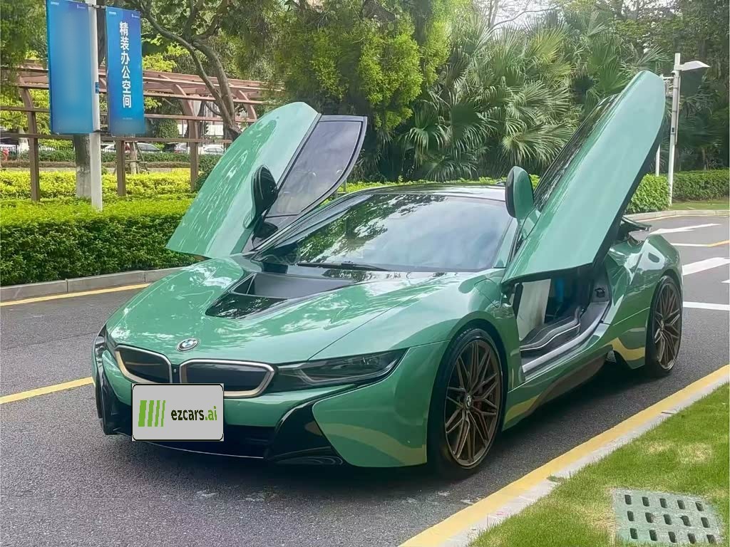 i8 2014 Standard