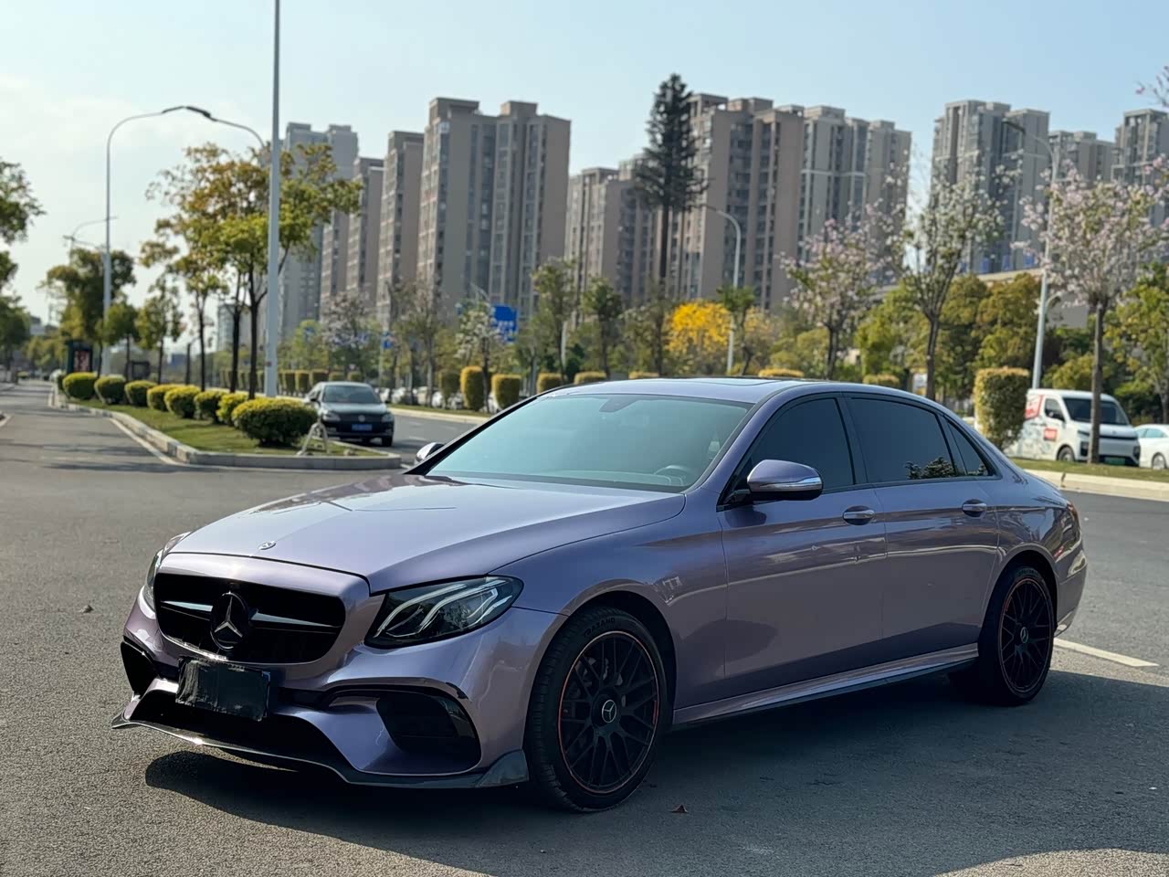 Mercedes-BenzE-Class 2019 E 200 L Sport 4MATIC