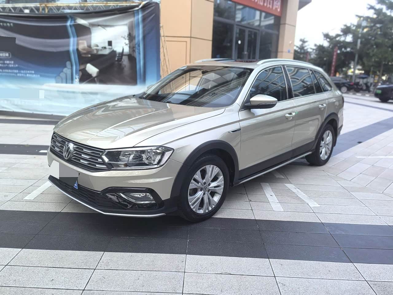 C-TREK 2017 1.6L AT Luxury