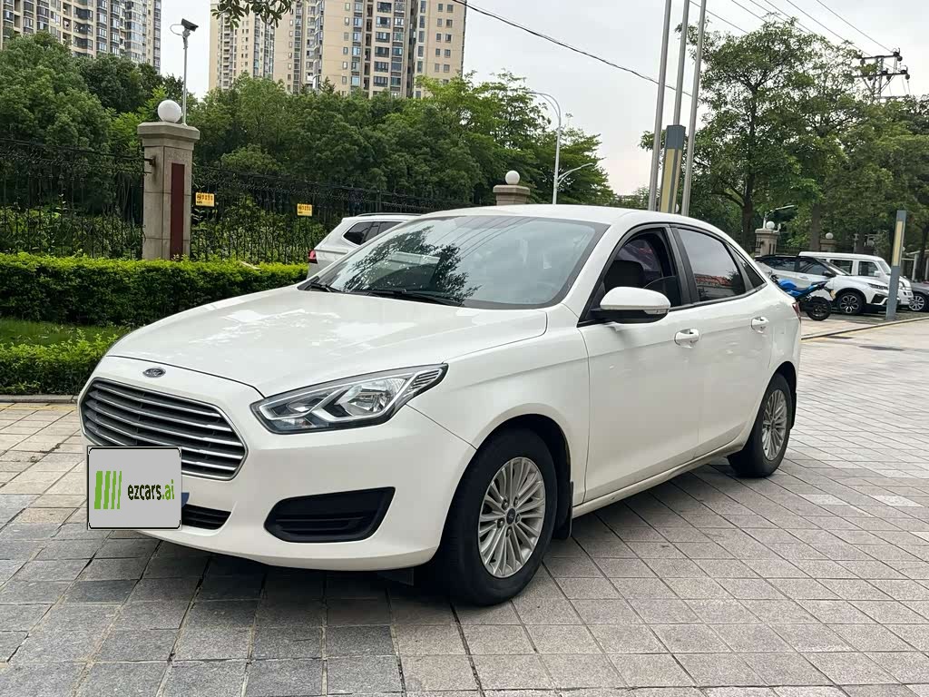 Escort 2017 Facelift 1.5L AT Comfort