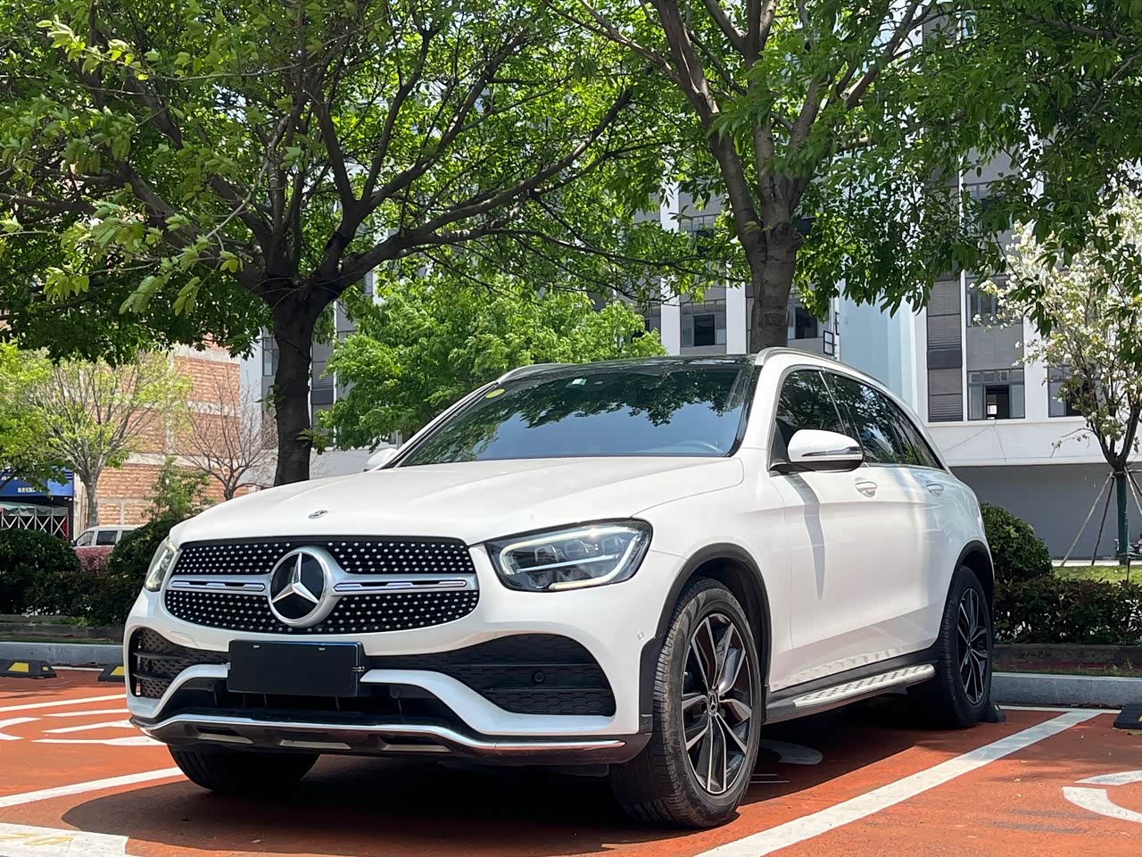Mercedes-BenzGLC 2021 GLC 260 L 4MATIC Luxury